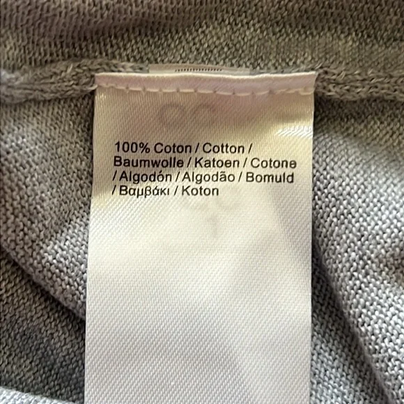 Lacoste V-Neck sweater - Picture 5 of 5